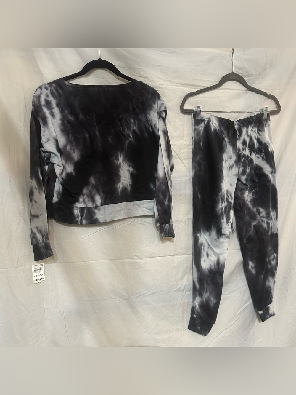 Jenni Black and White Intimates Label Top - Picture 2 of 3